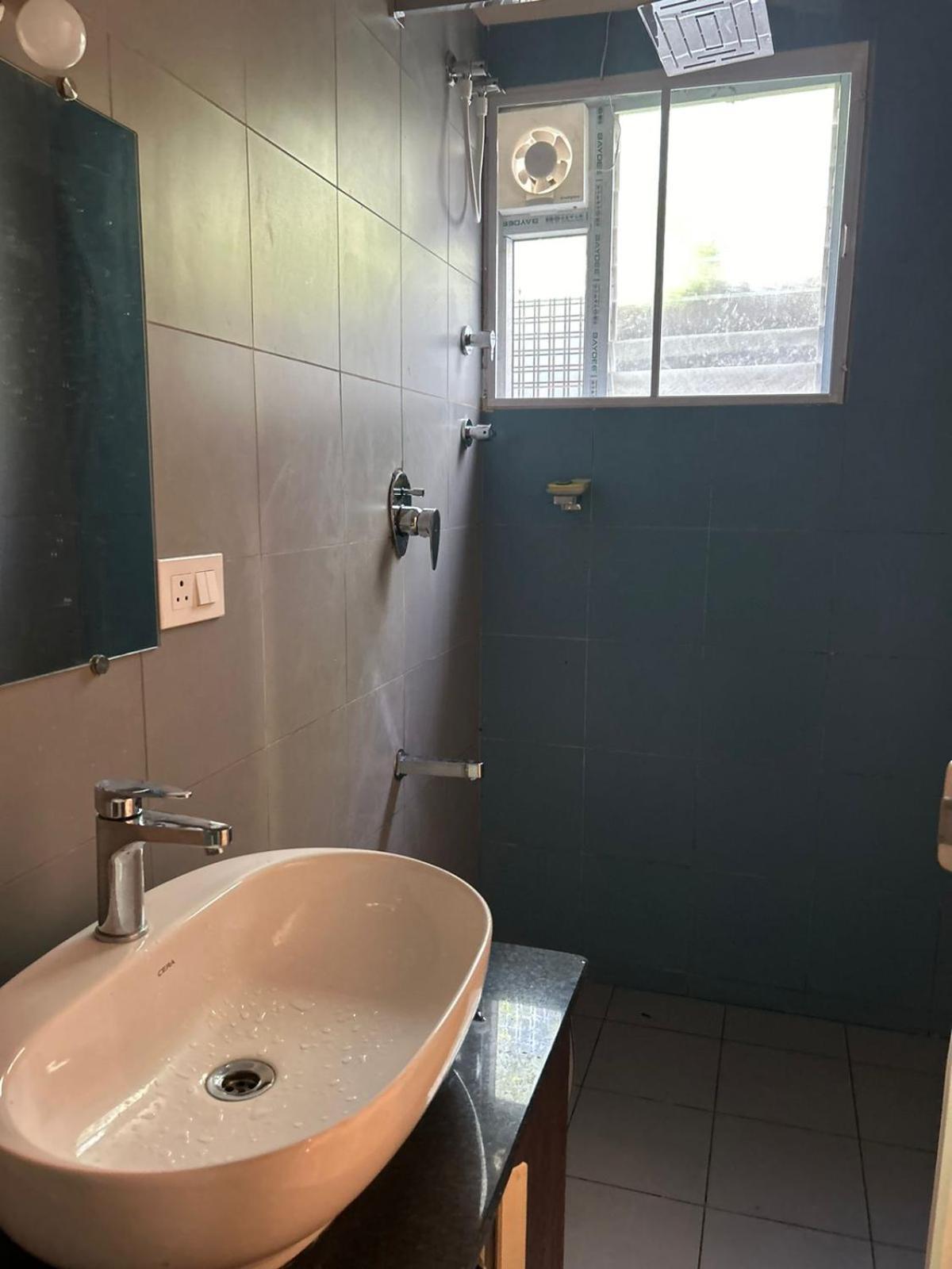 Robasta Tropica Form - With Private Waterfalls Aldur