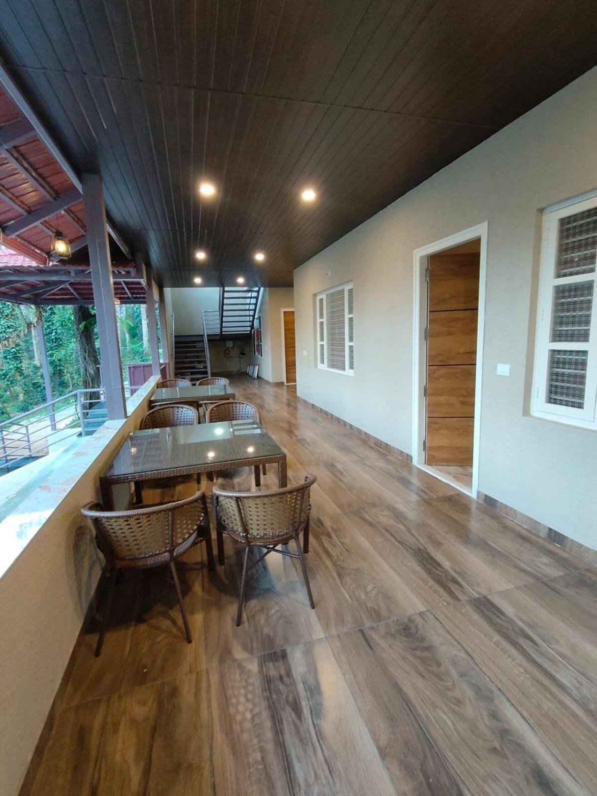 Farm stay Robasta Tropica Form - With Private Waterfalls Aldur