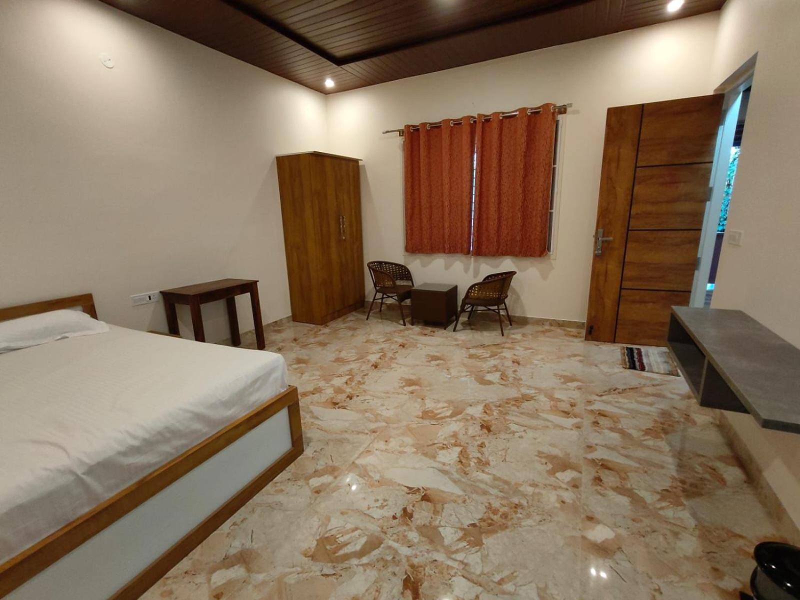 Robasta Tropica Form - With Private Waterfalls Farm stay Aldur